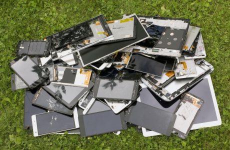פסולת אלקטרונית בעידן של היום